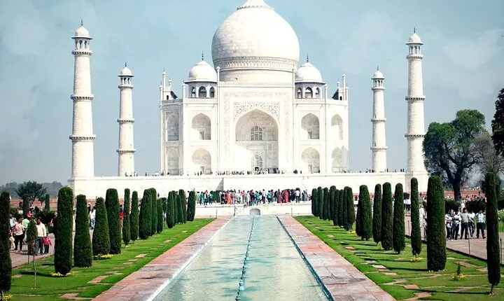 Private Transfer from Agra Railway Station/Airport to Agra Hotel