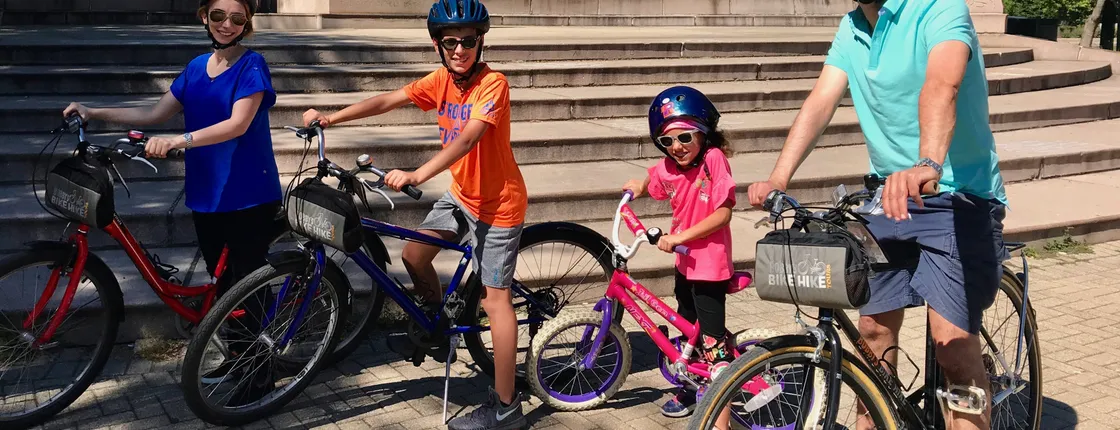 Family bike tour in Chicago