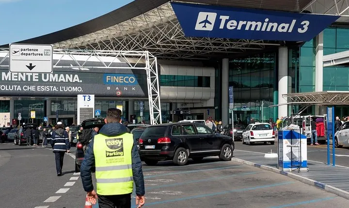 Transfer to Fiumicino Airport from Rome