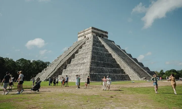 Private Car Tour to Chichen Itza from Cancun to Merida