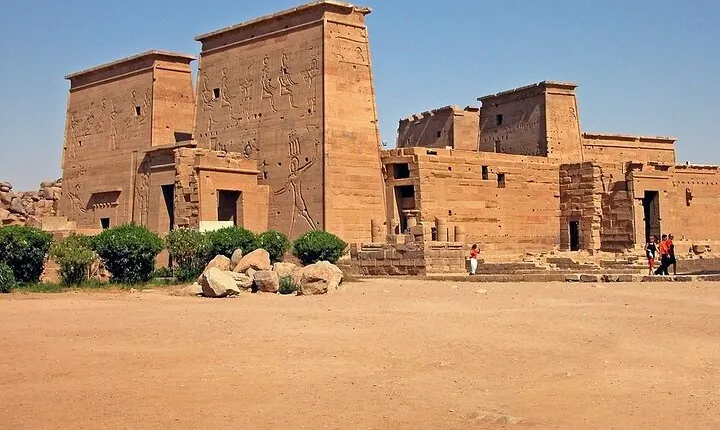 Private Full Day Tour From Luxor To Aswan