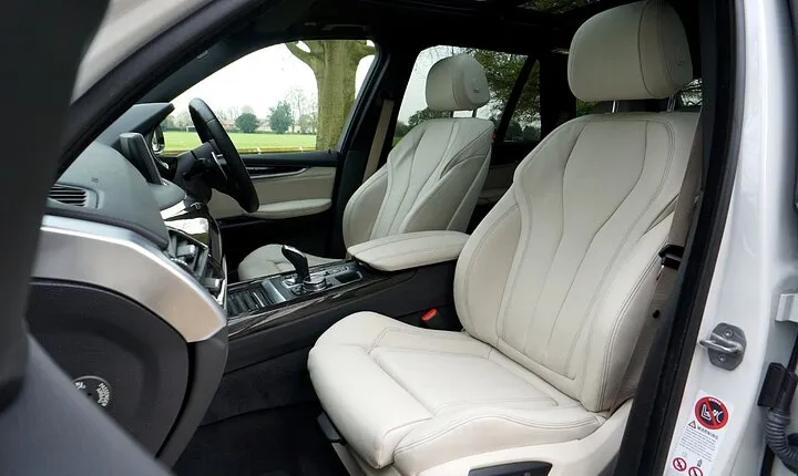 Economy Transfer from Dublin Airport to Belfast