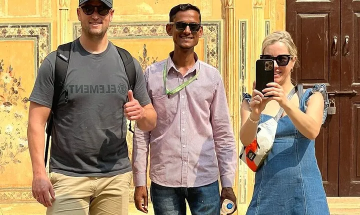 Explore Local Experience Jaipur Sightseeing Tour by Car + Guide
