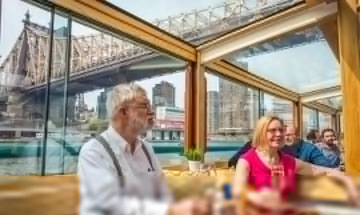 Manhattan Architecture Yacht Cruise