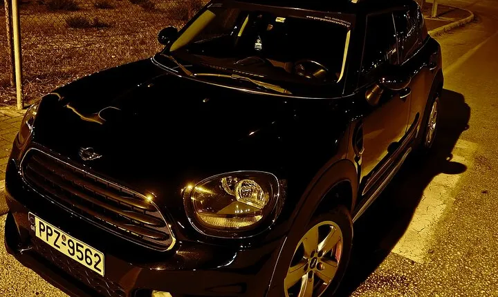 Private Vehicle Transfer from Piraeus to Airport