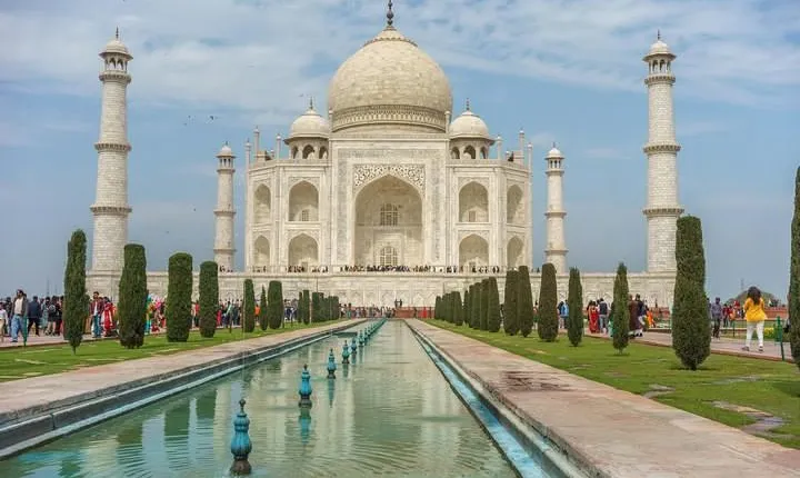 Private Same Day Trip to Taj Mahal with Sunrise & Agra Day Tour from New Delhi