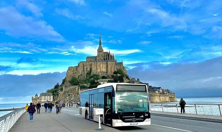 Private Day Trip from Paris to Mont Saint-Michel and Étretat