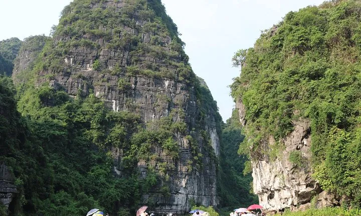 Eco Hoa Lu - Hang Mua Grotto - Trang An Boat tour from Hanoi