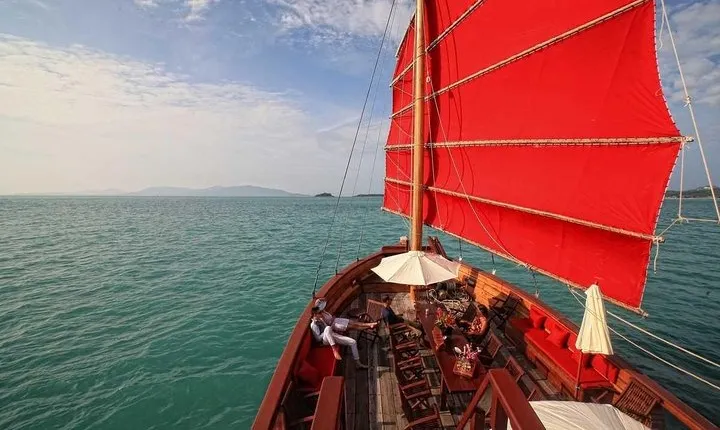 4-Hour Koh Samui Red Baron Sunset Dinner Cruise (SHA Plus)