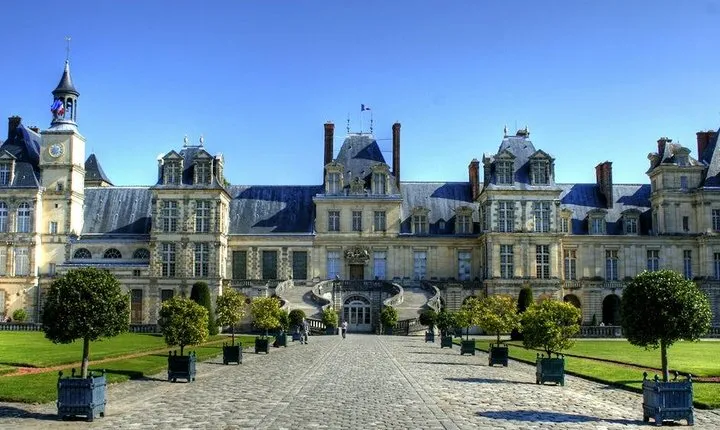 Palace of Fontainebleau - Private Trip