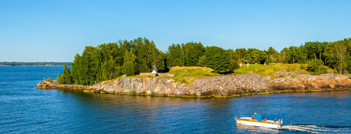 Extended speed boat RIB experience in Helsinki
