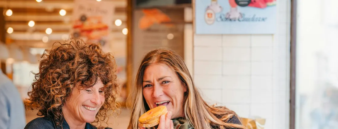 Malaga Market Tapas & Drinks Tour with a Local