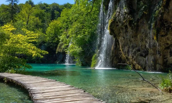 Plitvice Lakes National Park - Guided Day Trip from Zadar