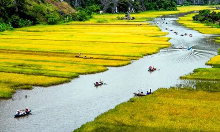 Exploring From Hanoi: Tam Coc, Hoa Lu & Mua Caves Full-Day Trip