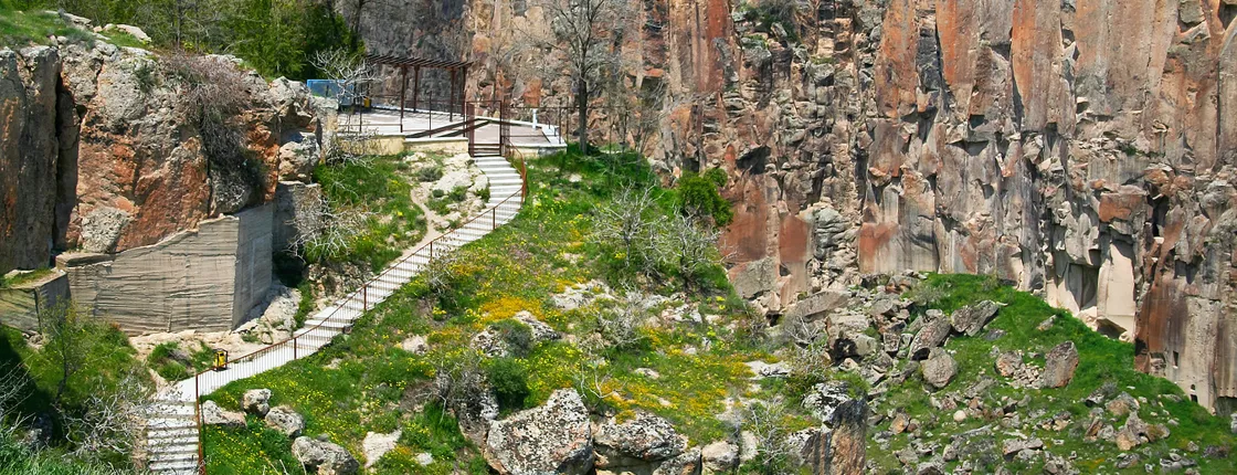 South Cappadocia Green Tour with trekking in Ihlara Valley