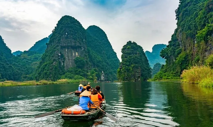 Ninh Binh Trang An Bai Dinh and Mua Cave Trip From Hanoi
