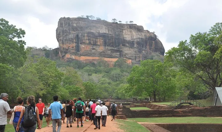 Sigiriya Entrance Ticket with Guided Tour