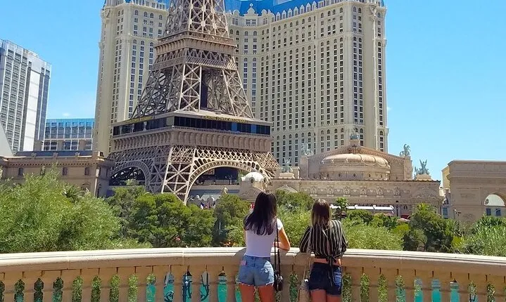 Where the Spots Are: Las Vegas Strip Walking Tour