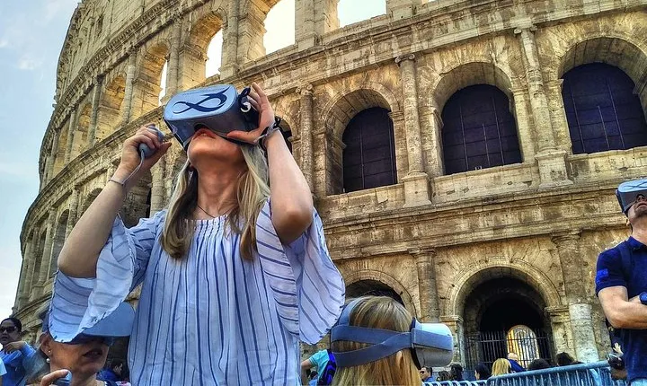 Colosseum Virtual Reality Outdoor Experience with Audioguide