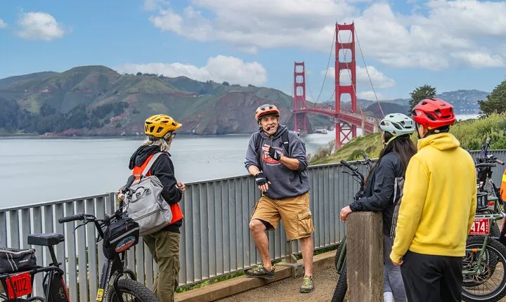 Golden Gate Bridge Guided Bicycle or E-Bike Tour from San Francisco to Sausalito