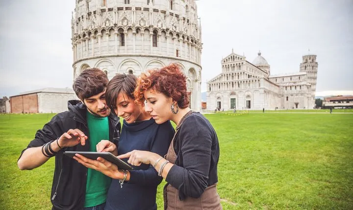 From Florence: Day Trip to Pisa Half Day Private Tour with Driver