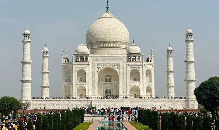 All Inclusive Taj Mahal, Agra Fort, Baby Taj Car with Tour Guide