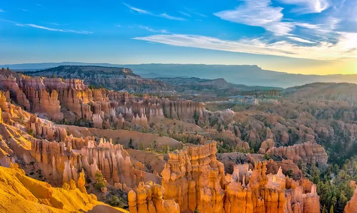 Bryce Canyon & Capitol Reef National Park Airplane Tour