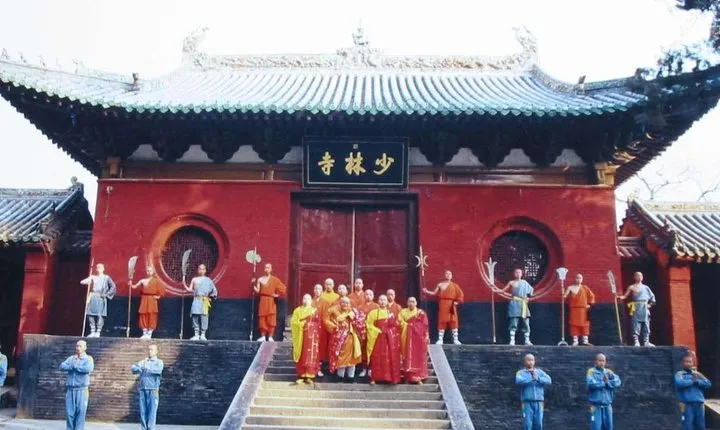 Private Day Tour to Shaolin Temple from Beijing by Bullet Train with Kungfu Show