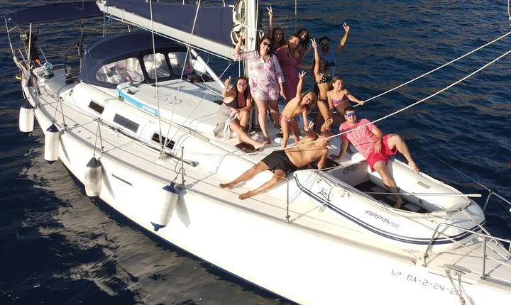 Private Skipper Sailing Tour for up to 11 people