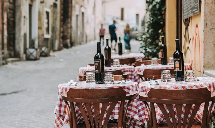 PRIVATE Full-Day Wine Experience in Chianti Classico.