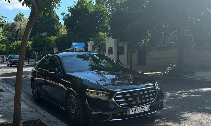 Private Transfer between Piraeus Port and Athens City Center