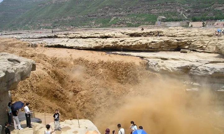 Private Xian Yellow River Tour to Hukou Waterfalls