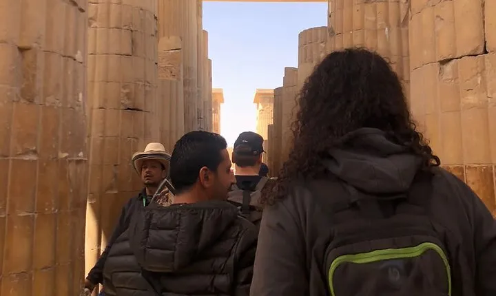 Full-Day Private Pyramids, Sphinx&Saqqara Tour from Cairo or Giza