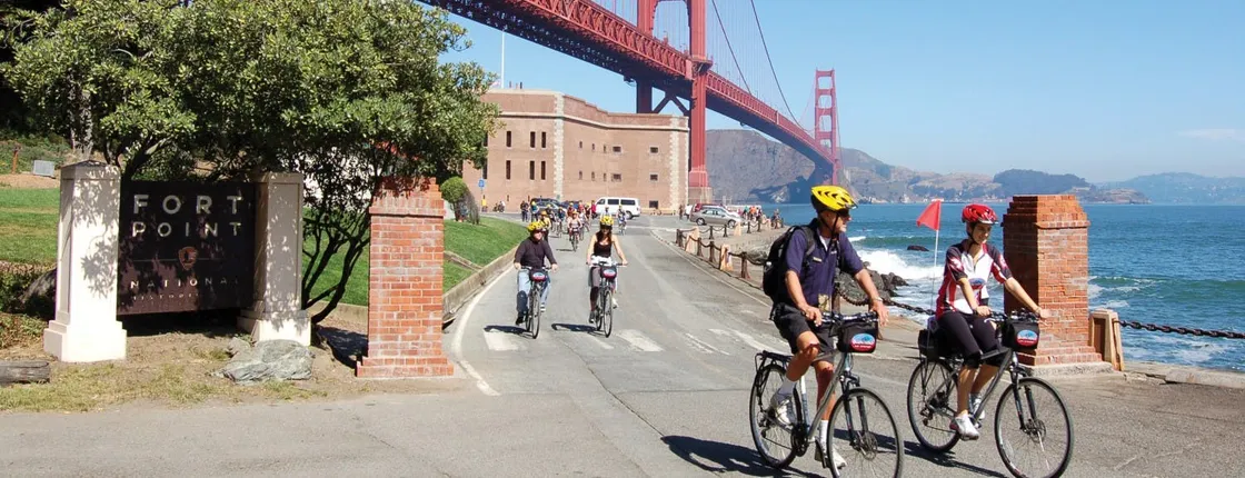 Golden Gate Bridge guided tour by bike