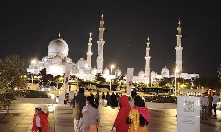 Abu Dhabi Exclusive City Tour-Capital Majesty