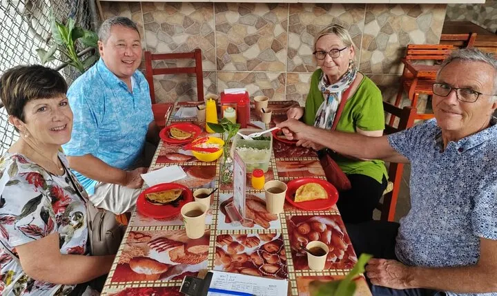 Taco Lover's Tour in Versalles with Vallarta Eats