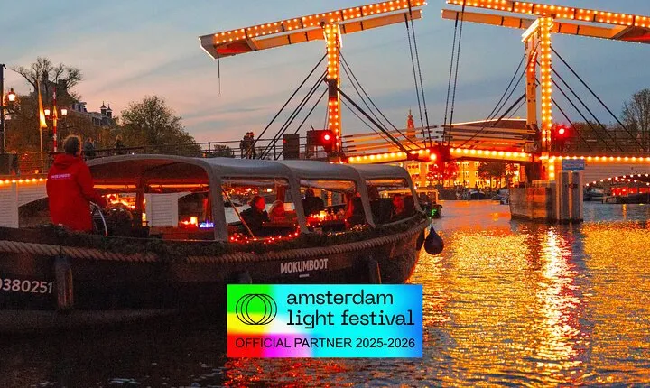 Amsterdam: Light Festival (Semi) Open Boat - Drinks & Snacks