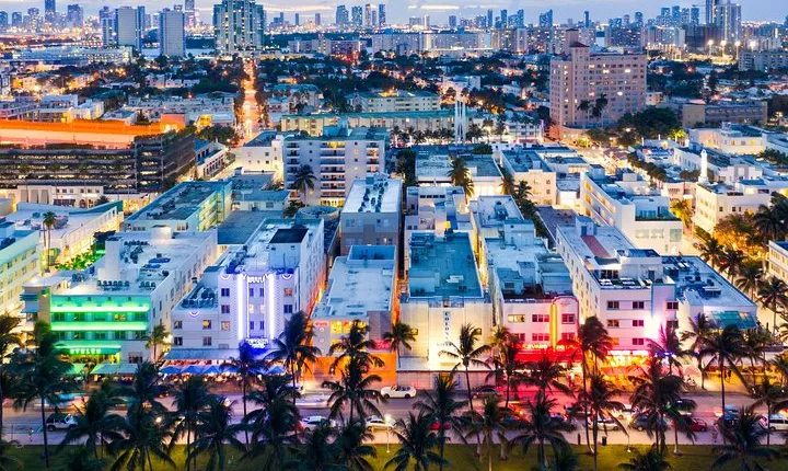 Miami Colors- City Tour with Round Trip Transportation Included