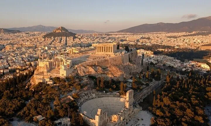Luxury Private Day Tour of Athens: Acropolis, Museum & Plaka