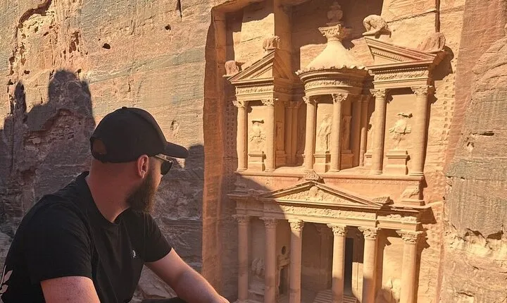 4-Day Jordan Tour: Jerash, Dead Sea, Petra & Wadi Rum