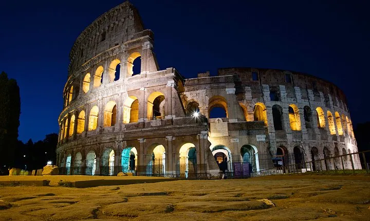 Unique Photo Tour and Workshop in Rome Dusk to Dawn