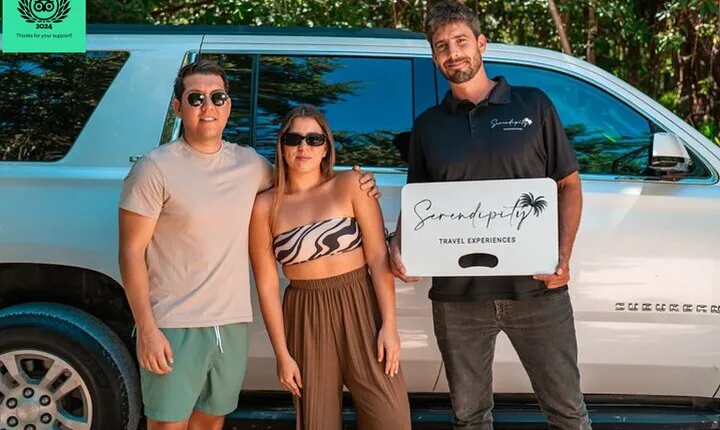 One-Way Private or Luxury Airport Transfer Tulum Cancun Airport
