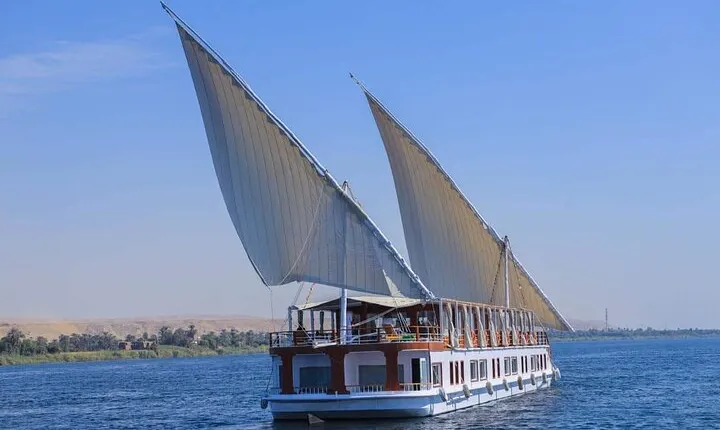 Mahrosa Dahabiya