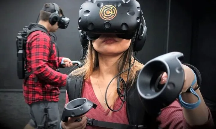 Chambers Escape Games: Virtual Reality Escape Room
