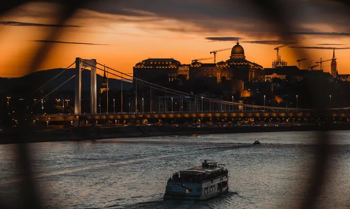 Budapest Highlights Sightseeing Cruise