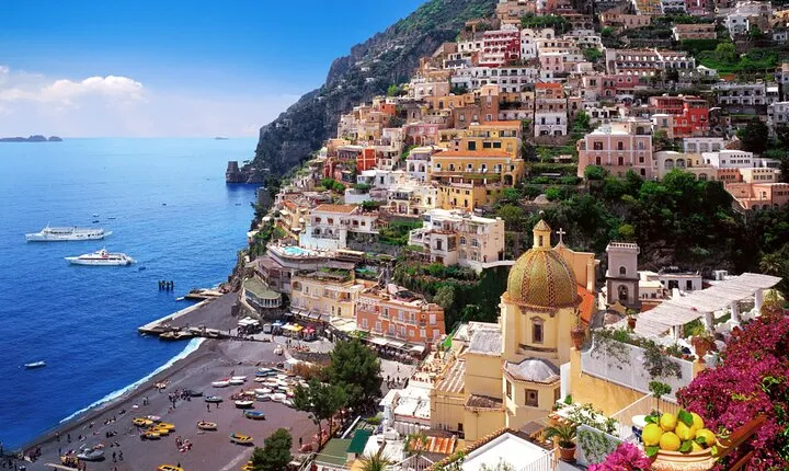 Amalfi Coast Sorrento and Pompeii Group Tour from Naples