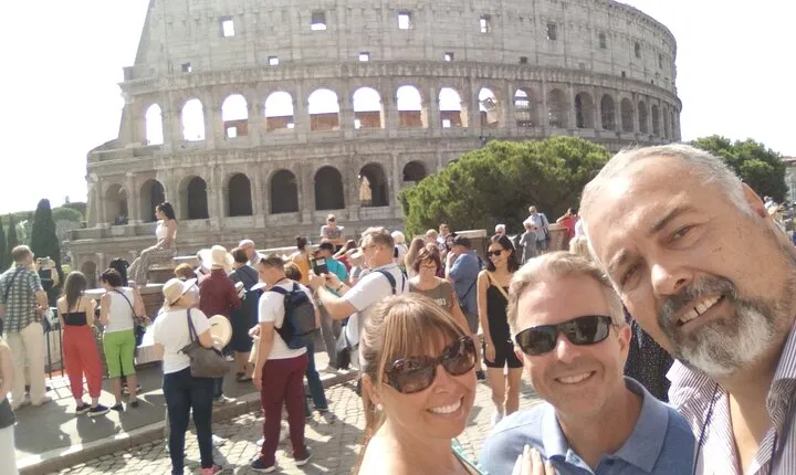 Rome Highlights Full-Day with Lunch and Expert TourGuide Option 