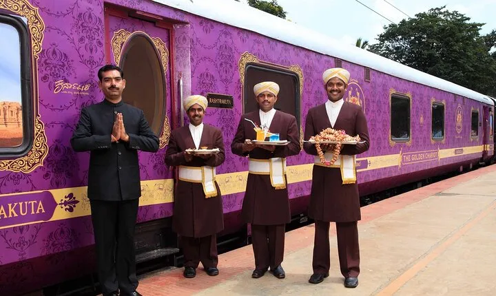 Private Same Day Taj Mahal Luxurious Tour By Train From New Delhi