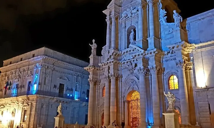 Private Day Tour to Syracuse and Noto