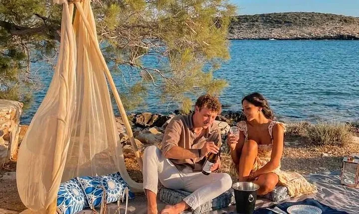 2 Hour Private Boho Style Picnic in Paros